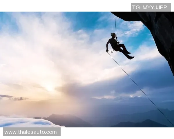 深圳攀岩队的速度之谜：揭秘攀岩巨献背后的训练与挑战